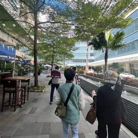 gucci mandaluyong photos|Updated August 2024 .